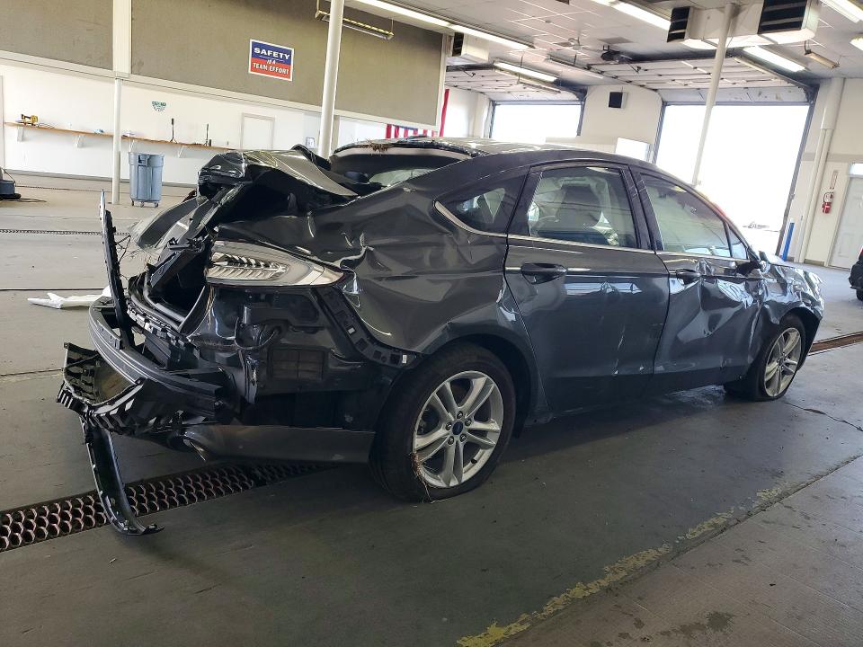 Photo 3 from auction – 2018 FORD FUSION with VIN 3FA6P0H73JR133642