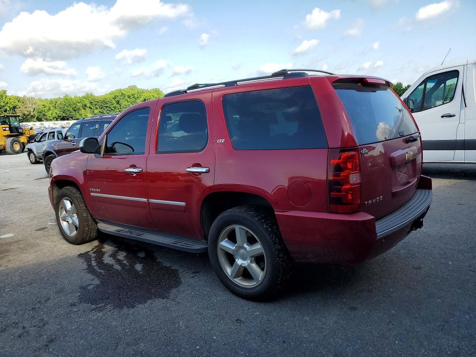 Photo 2 from auction – 2013 CHEVROLET TAHOE with VIN 1GNSCCE09DR373329