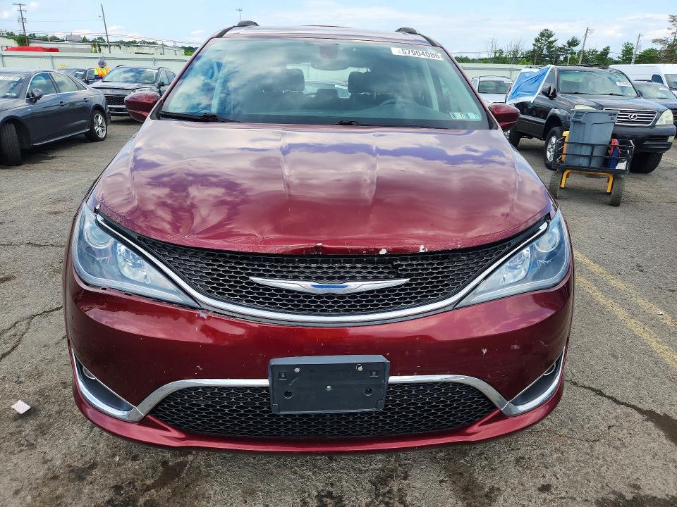 Photo 5 from auction – 2017 CHRYSLER PACIFICA with VIN 2C4RC1EG2HR734621