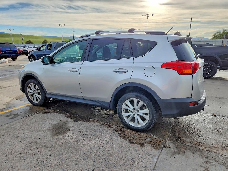 Photo 2 from auction – 2015 TOYOTA RAV4 with VIN 2T3DFREVXFW292320