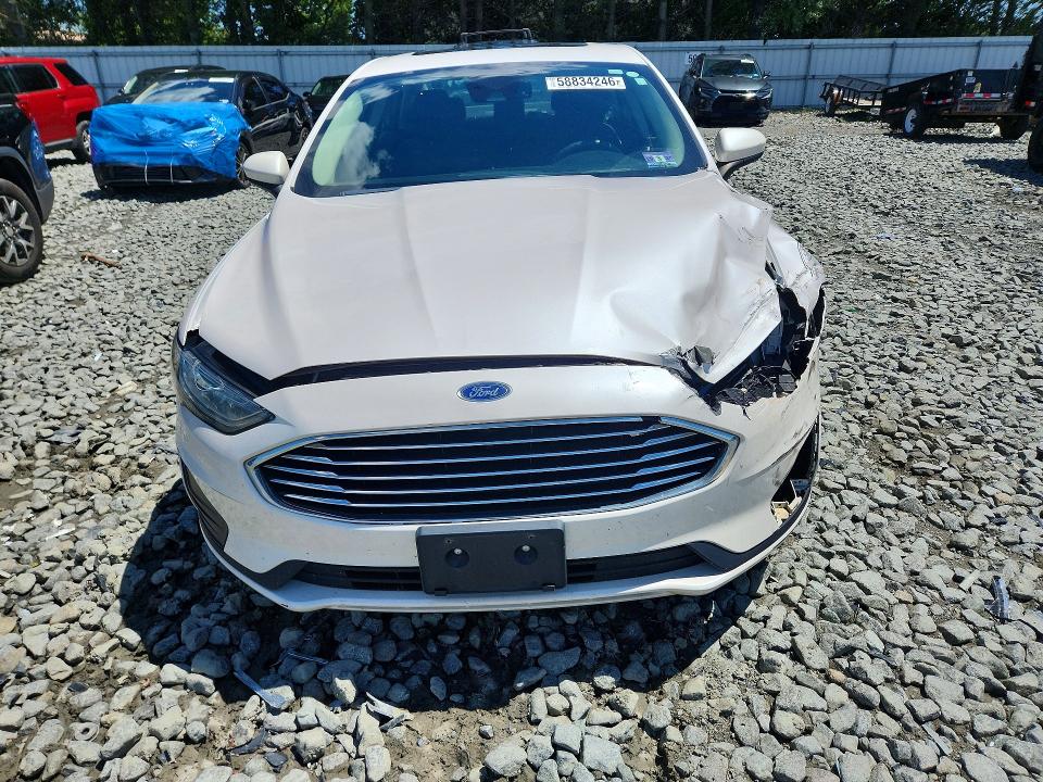 Photo 5 from auction – 2019 FORD FUSION with VIN 3FA6P0LU3KR212727