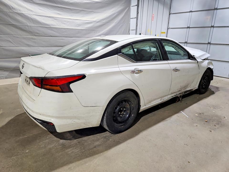 Photo 3 from auction – 2019 NISSAN ALTIMA with VIN 1N4BL4BV0KC195041