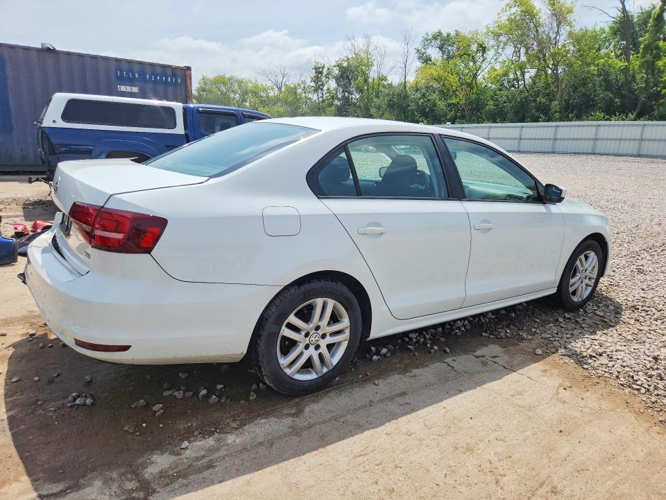 Photo 3 from auction – 2018 VOLKSWAGEN JETTA with VIN 3VW2B7AJ3JM227651