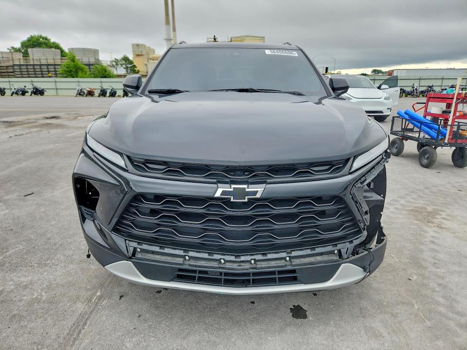 Photo 5 from auction – 2024 CHEVROLET BLAZER with VIN 3GNKBCR40RS216891
