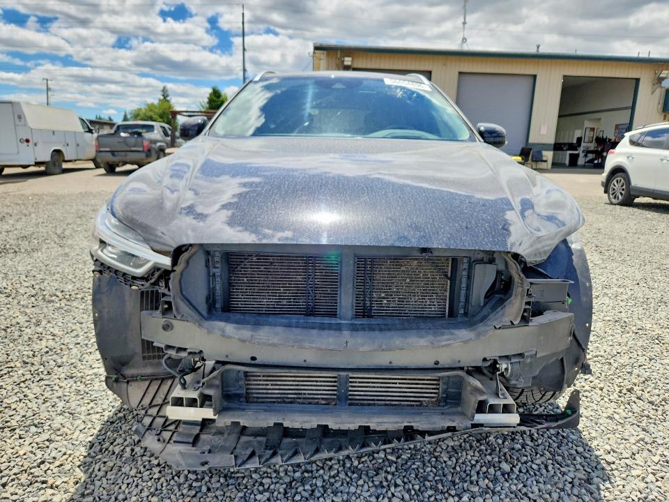 Photo 5 from auction – 2018 VOLVO XC60 with VIN LYVA22RK2JB087662