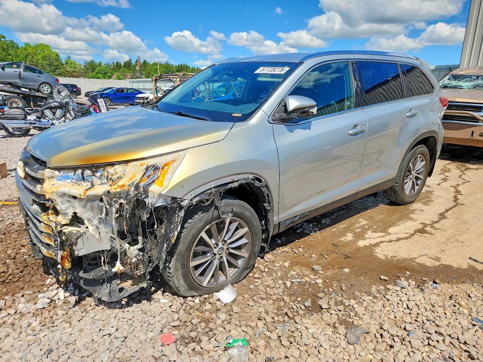 2019 TOYOTA HIGHLANDER - Търг №57728276