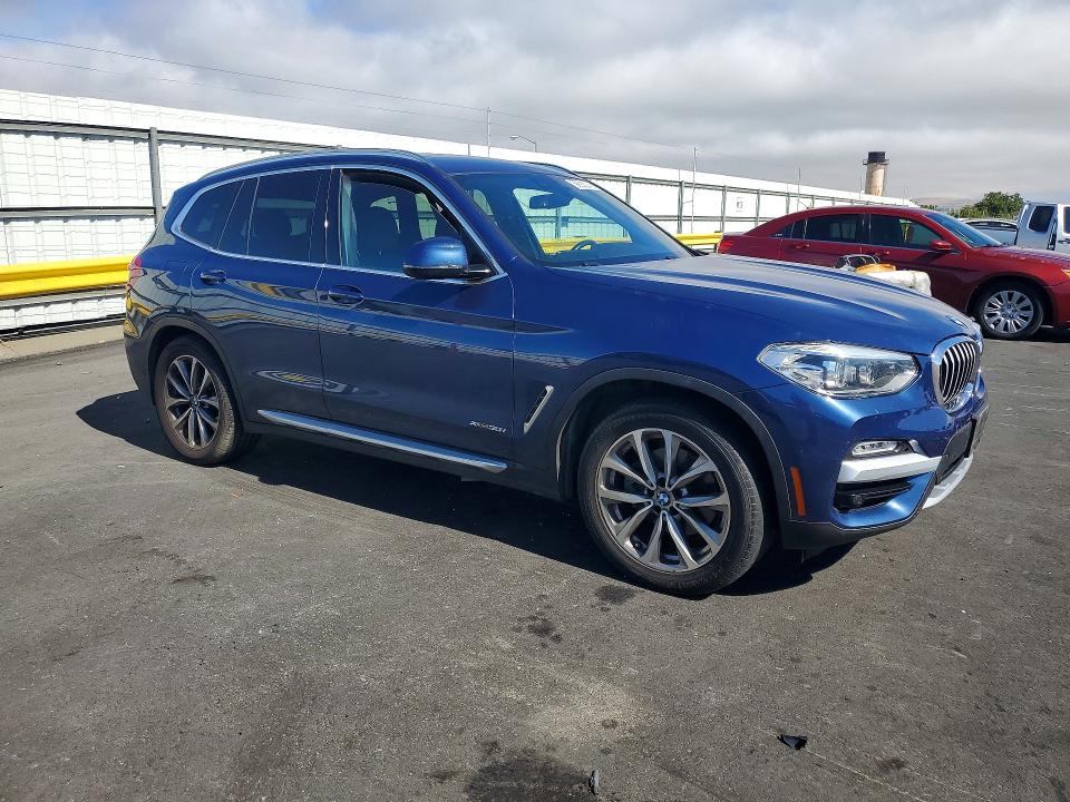 Photo 4 from auction – 2018 BMW X3 with VIN 5UXTR9C58JLC81609