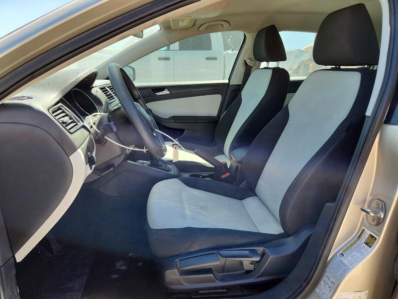 Photo 7 from auction – 2015 VOLKSWAGEN JETTA with VIN 3VW2K7AJ5FM266202