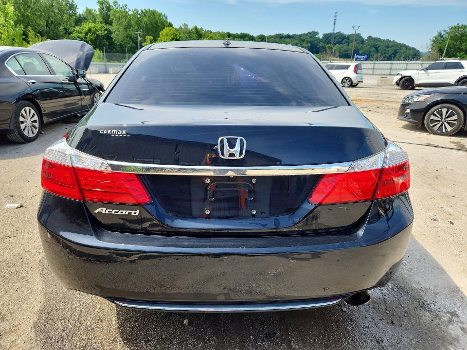 Photo 6 from auction – 2014 HONDA ACCORD with VIN 1HGCR2F85EA025376