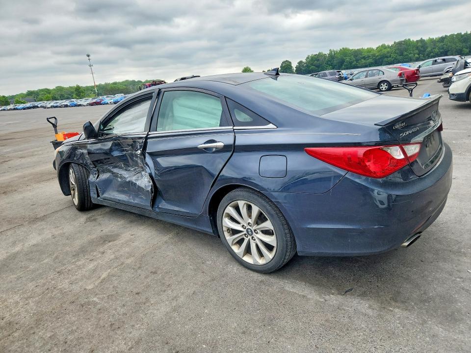 Photo 2 from auction – 2013 HYUNDAI SONATA with VIN 5NPEC4ACXDH700386