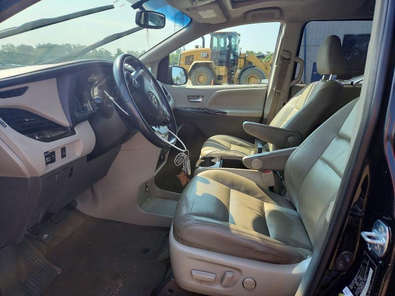 Photo 7 from auction – 2017 TOYOTA SIENNA with VIN 5TDYZ3DC4HS894172