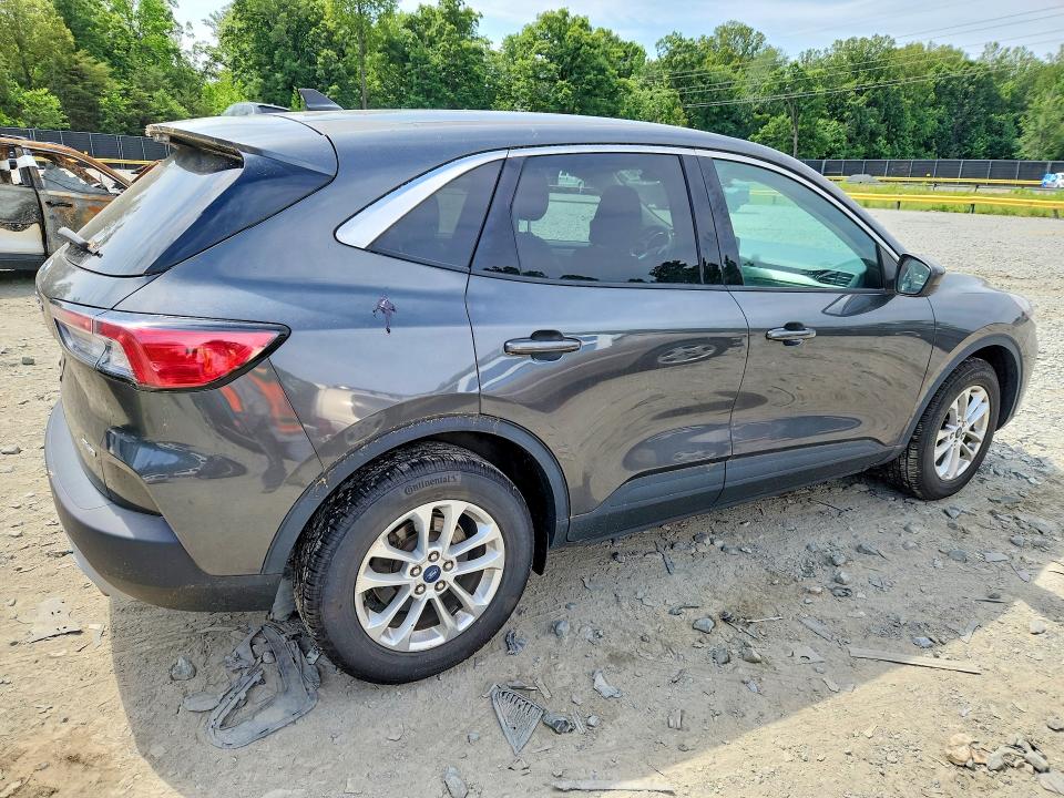 Photo 3 from auction – 2020 FORD ESCAPE with VIN 1FMCU9G60LUC54414