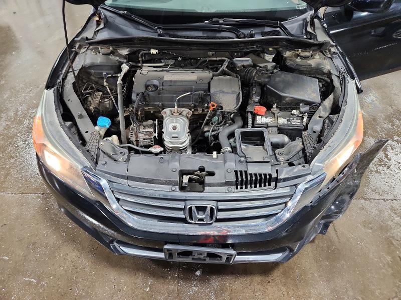 Photo 11 from auction – 2015 HONDA ACCORD with VIN 1HGCR2F39FA182995