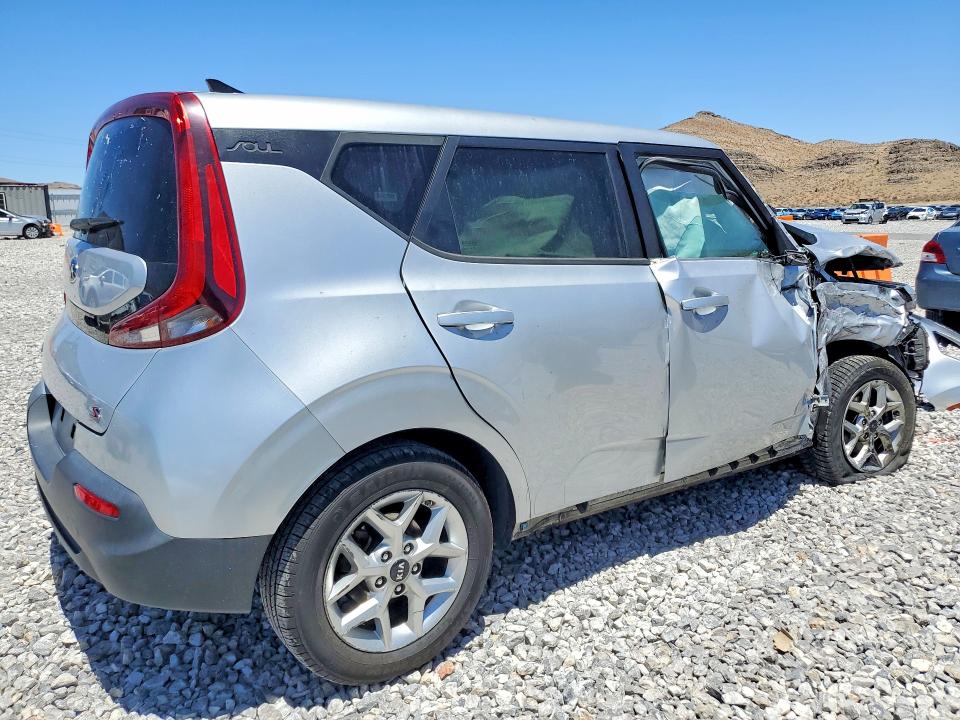 Photo 3 from auction – 2021 KIA SOUL with VIN KNDJ23AU5M7779507