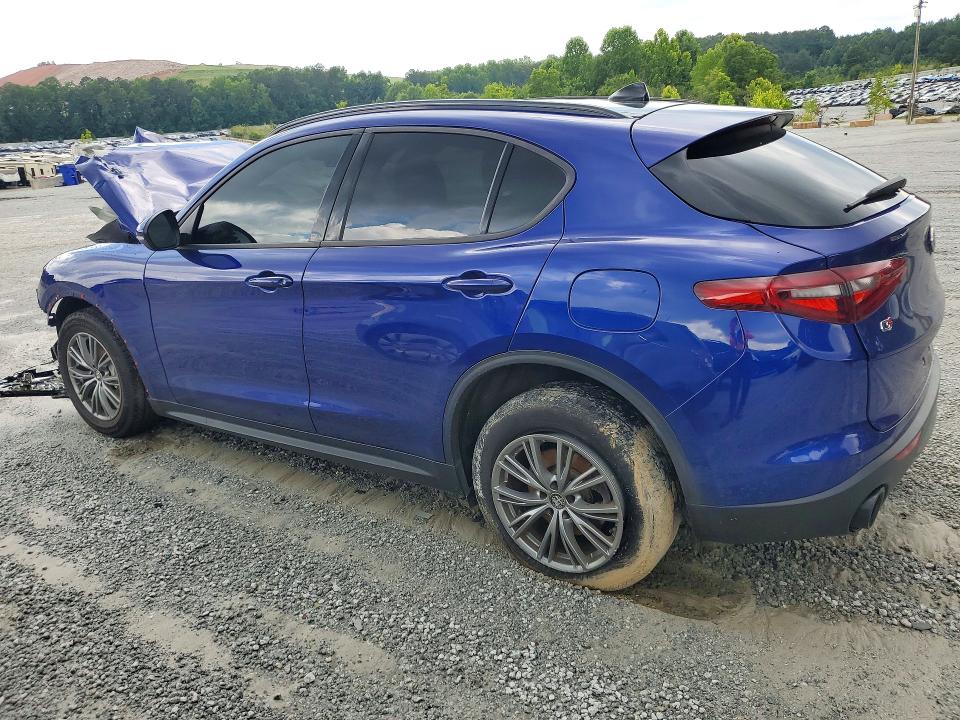 Photo 2 from auction – 2022 ALFA ROMEO STELVIO with VIN ZASPAKAN1N7D28342