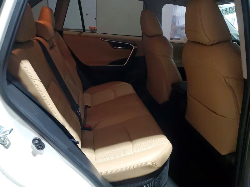 Zdjęcie 11 z aukcji – 2021 TOYOTA RAV4 z VIN 4T3D6RFVXMU034777