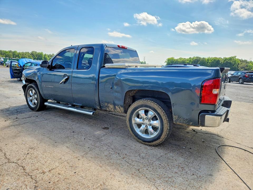 Zdjęcie 2 z aukcji – 2011 CHEVROLET SILVERADO z VIN 1GCRCSE02BZ245318