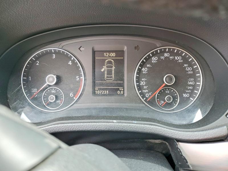 Photo 9 from auction – 2013 VOLKSWAGEN PASSAT with VIN 1VWBN7A31DC142242