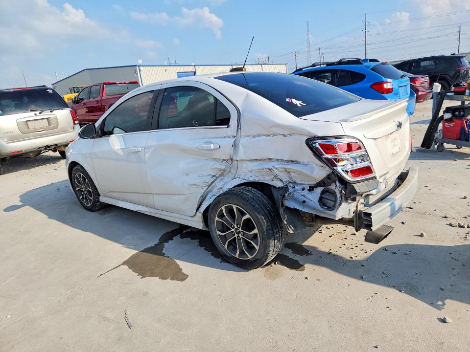 Photo 2 from auction – 2019 CHEVROLET SONIC with VIN 1G1JD5SB9K4119299