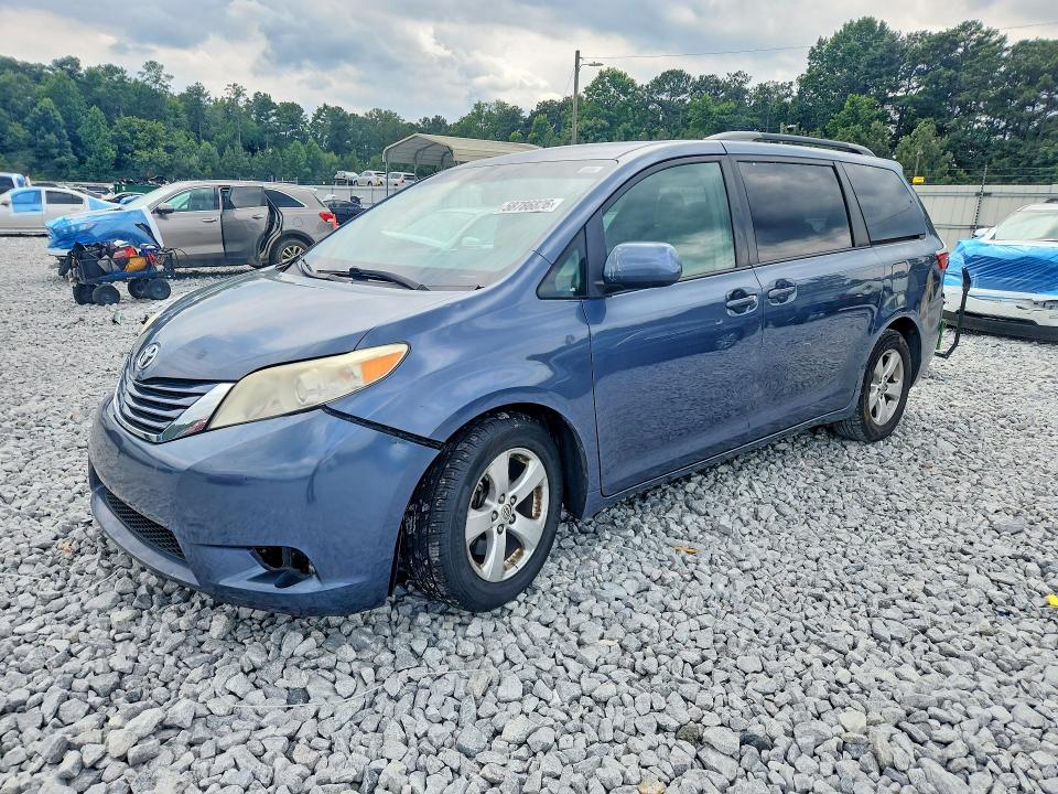 2016 TOYOTA SIENNA - Търг №58786826