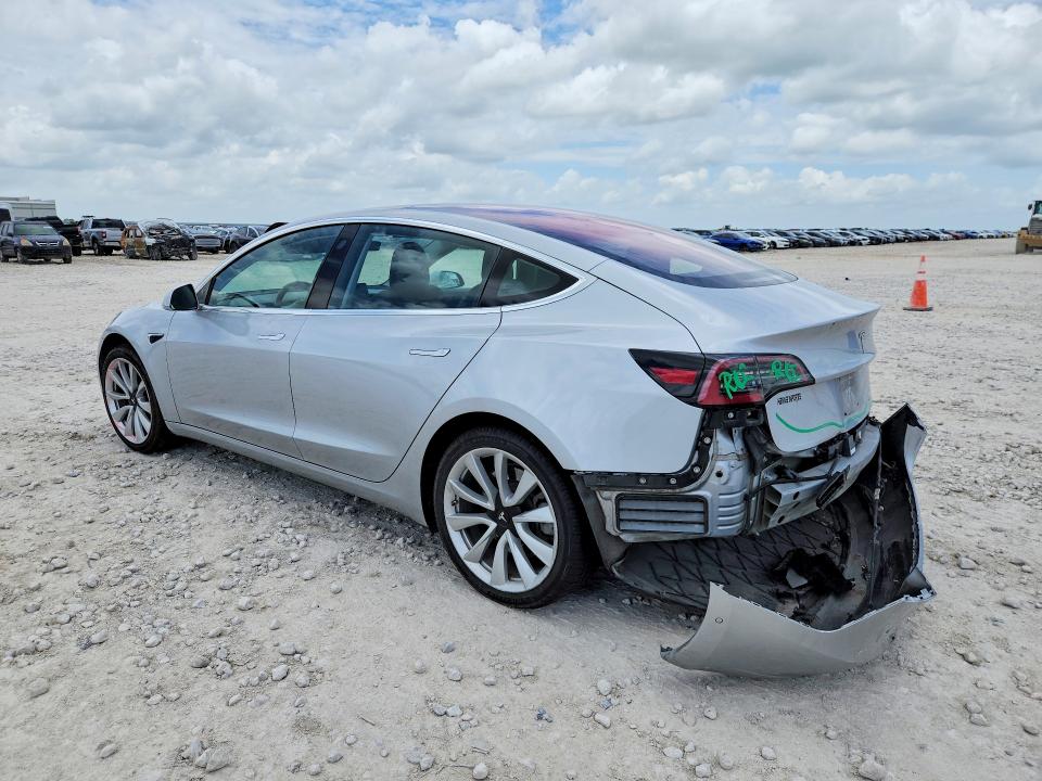 Photo 2 from auction – 2018 TESLA MODEL 3 with VIN 5YJ3E1EA4JF017862