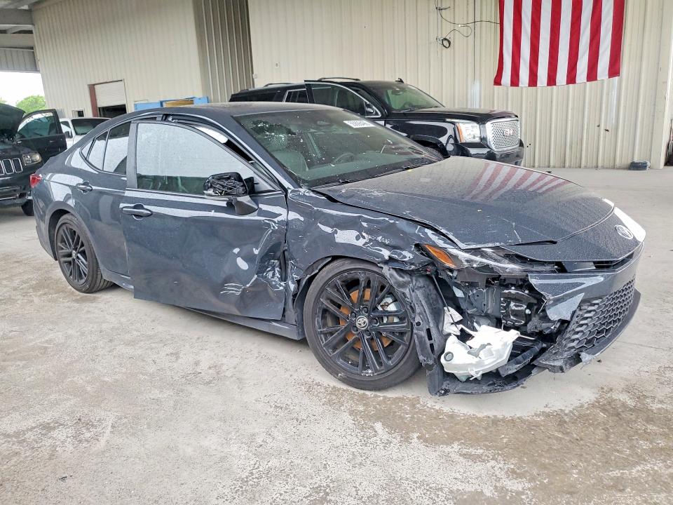 Photo 4 from auction – 2025 TOYOTA CAMRY with VIN 4T1DAACK2SU629865