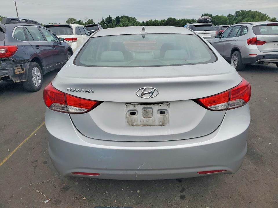 Photo 6 from auction – 2013 HYUNDAI ELANTRA with VIN KMHDH4AE3DU651273