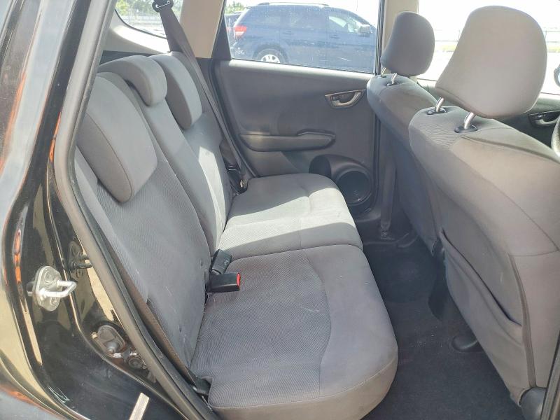 Photo 11 from auction – 2012 HONDA FIT with VIN JHMGE8H34CC030987