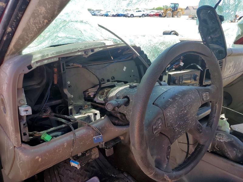 Photo 9 from auction – 2005 CHEVROLET SILVERADO with VIN 1GCHK23215F827158