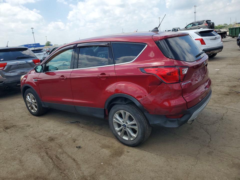 Photo 2 from auction – 2019 FORD ESCAPE with VIN 1FMCU0GDXKUC12292