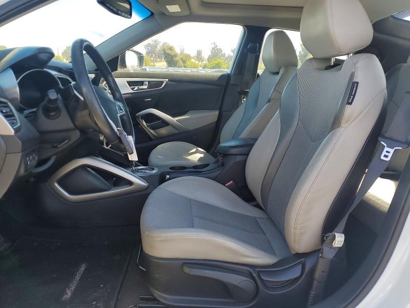 Photo 7 from auction – 2013 HYUNDAI VELOSTER with VIN KMHTC6AD5DU120248