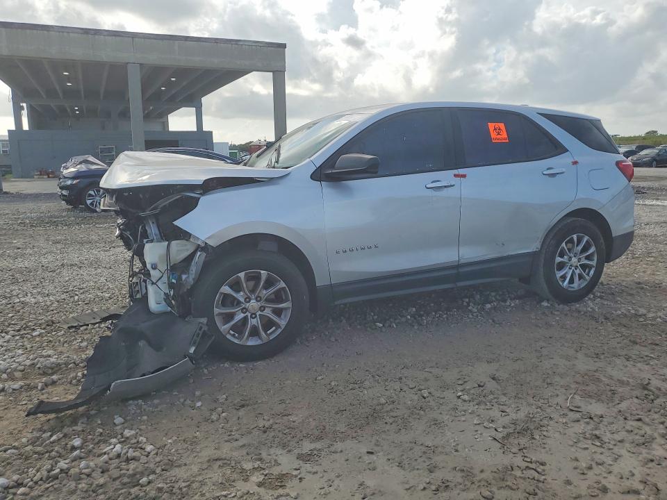 CHEVROLET EQUINOX 2018 with VIN 2GNAXHEVXJ6116597 - Photo from auction