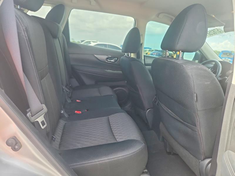 Photo 10 from auction – 2017 NISSAN ROGUE with VIN KNMAT2MTXHP605383