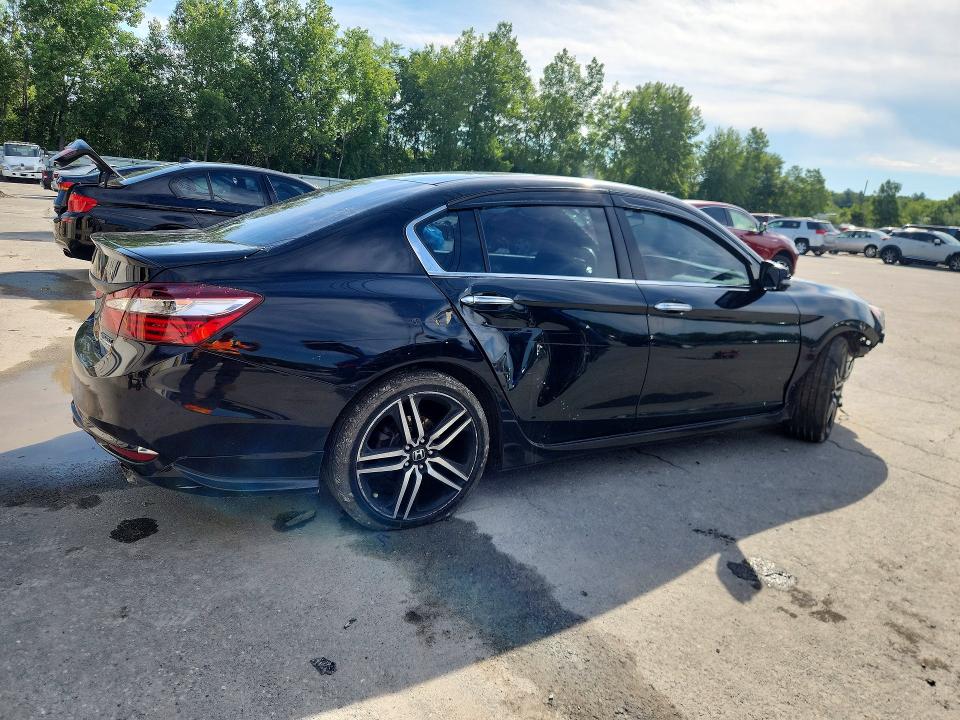 Photo 3 from auction – 2017 HONDA ACCORD with VIN 1HGCR2F17HA249207