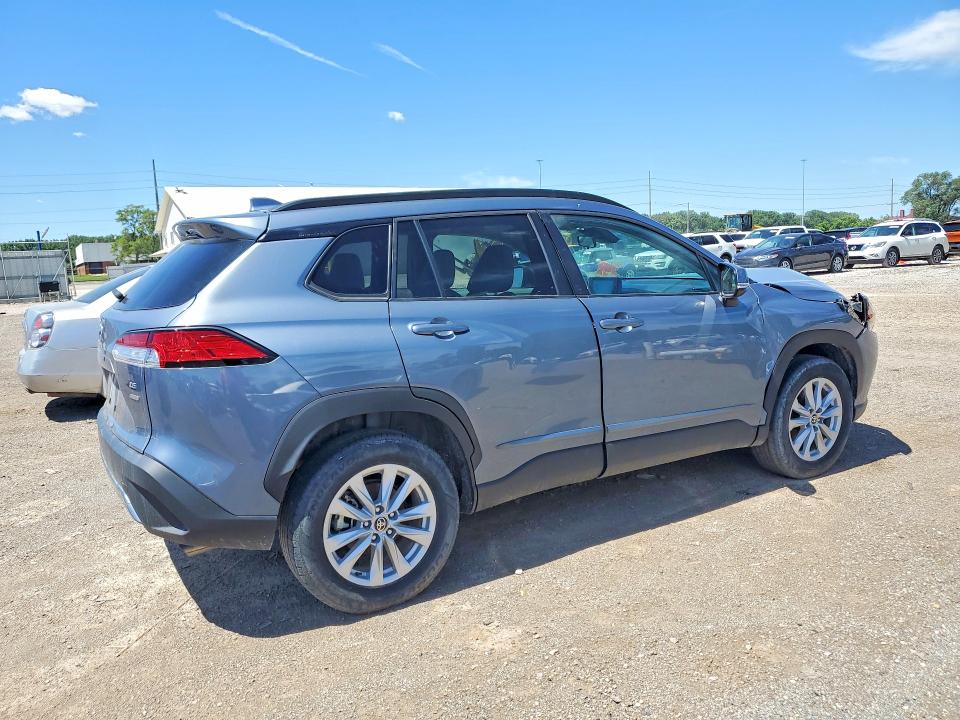 Photo 3 from auction – 2022 TOYOTA COROLLA CROSS with VIN 7MUBAABG3NV019495