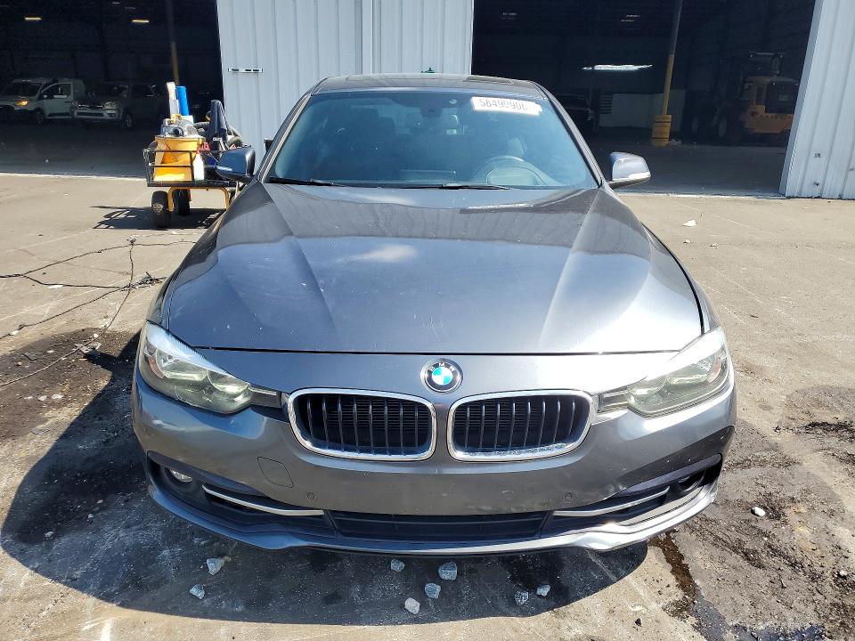صورة رقم 5 من المزاد - 2016 BMW 328 مع VIN WBA8E9G50GNT42195