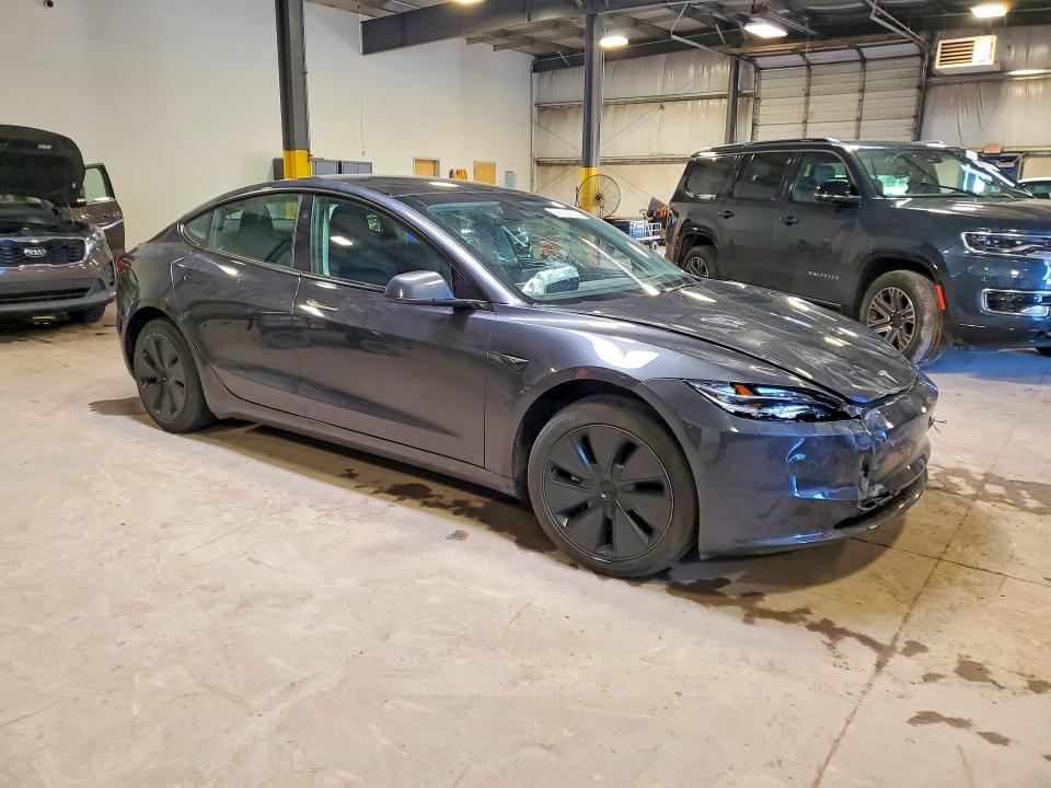 Photo 4 from auction – 2025 TESLA MODEL 3 with VIN 5YJ3E1EAXSF879842