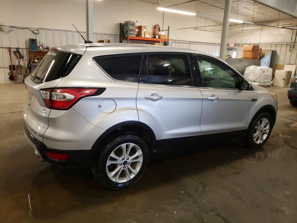 Фото 3 с аукциона – 2017 FORD ESCAPE с VIN 1FMCU9G97HUB68003
