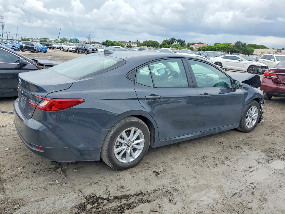 Photo 3 from auction – 2026 TOYOTA CAMRY with VIN 4T1DAACK3TU676419