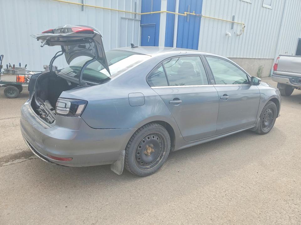 Photo 3 from auction – 2017 VOLKSWAGEN JETTA with VIN 3VWDB7AJ3HM330667
