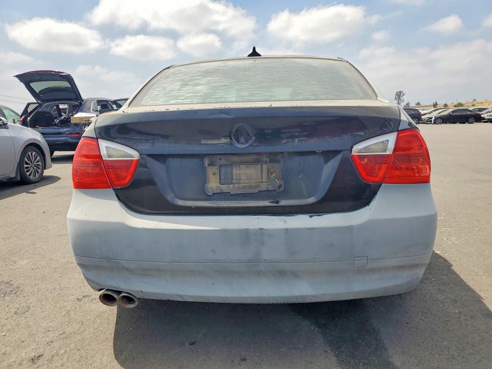Photo 6 from auction – 2006 BMW 325 with VIN WBAVB175X6NK40138