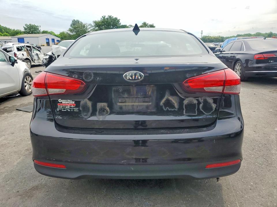 Zdjęcie 6 z aukcji – 2018 KIA FORTE z VIN 3KPFL4A74JE242500