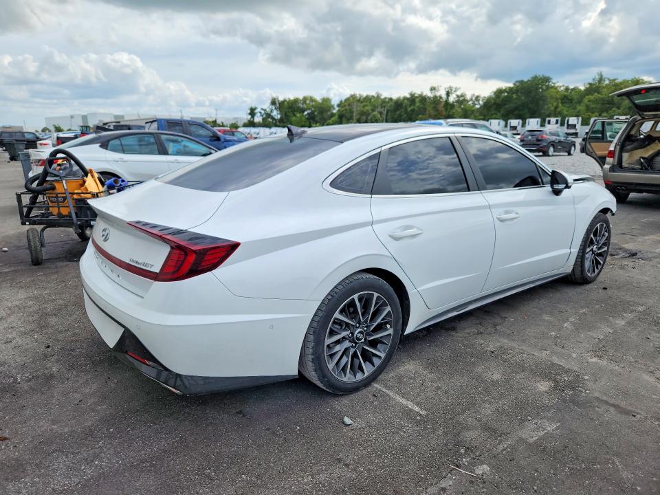 Photo 3 from auction – 2021 HYUNDAI SONATA with VIN 5NPEH4J25MH123792