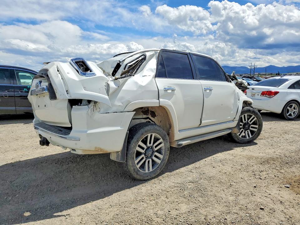 Photo 3 from auction – 2020 TOYOTA 4RUNNER with VIN JTEBU5JR6L5741358