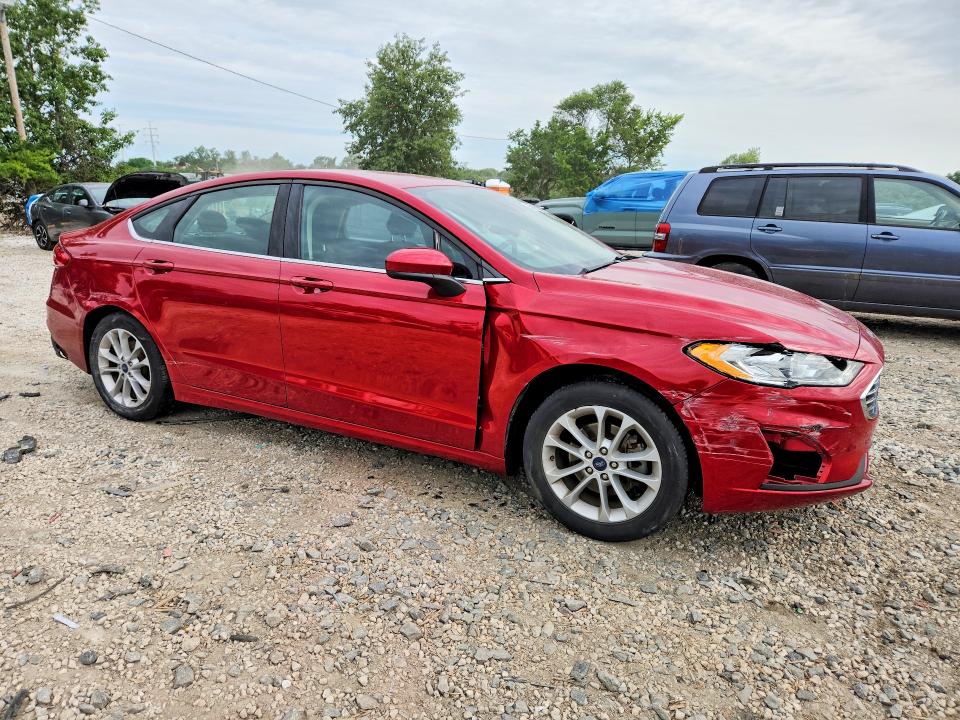Photo 4 from auction – 2020 FORD FUSION with VIN 3FA6P0HDXLR228076