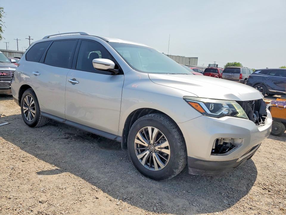 Photo 4 from auction – 2017 NISSAN PATHFINDER with VIN 5N1DR2MN8HC692331
