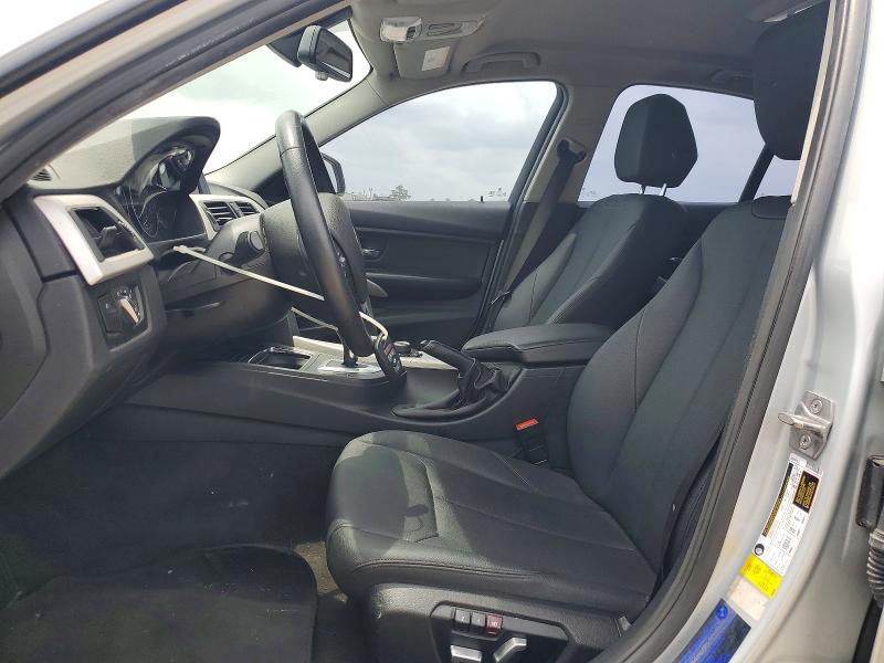 Photo 7 from auction – 2017 BMW 320 with VIN WBA8E1G38HNU17761