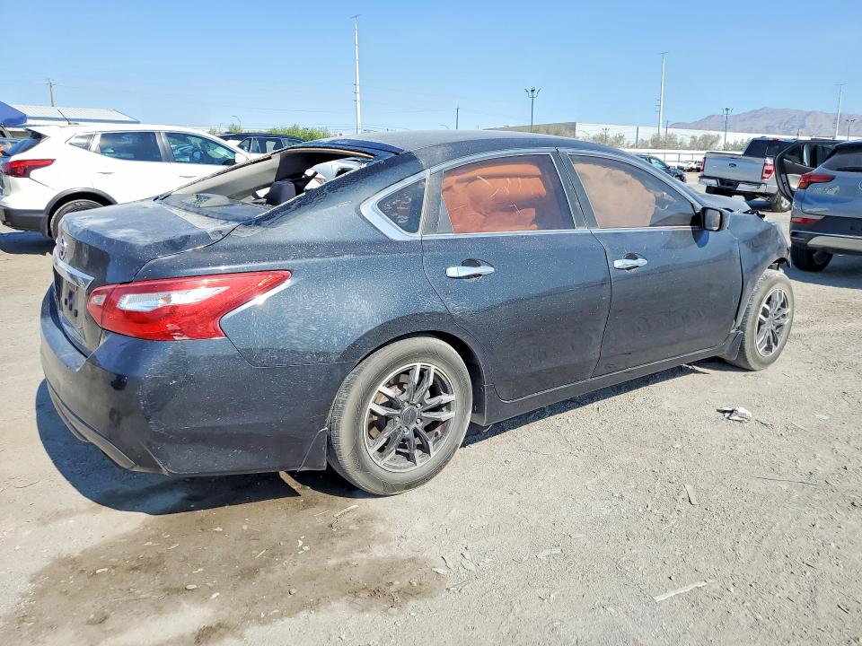 Photo 3 from auction – 2016 NISSAN ALTIMA with VIN 1N4AL3AP3GC145878