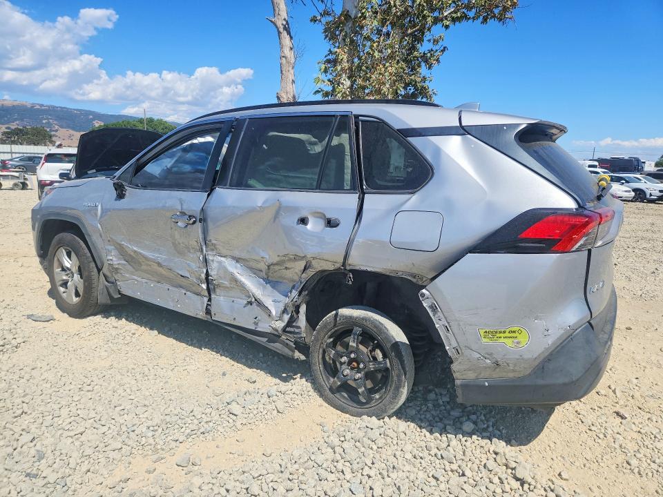 Photo 2 from auction – 2020 TOYOTA RAV4 with VIN 2T3MWRFV9LW096752