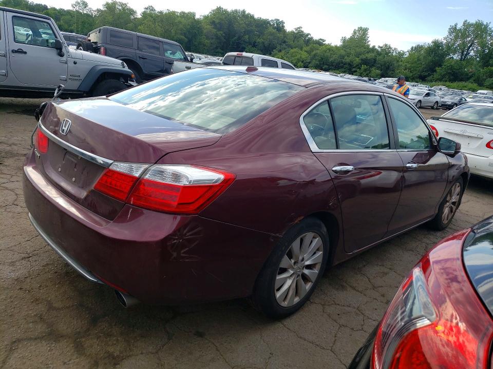 Photo 3 from auction – 2013 HONDA ACCORD with VIN 1HGCR2F82DA020473